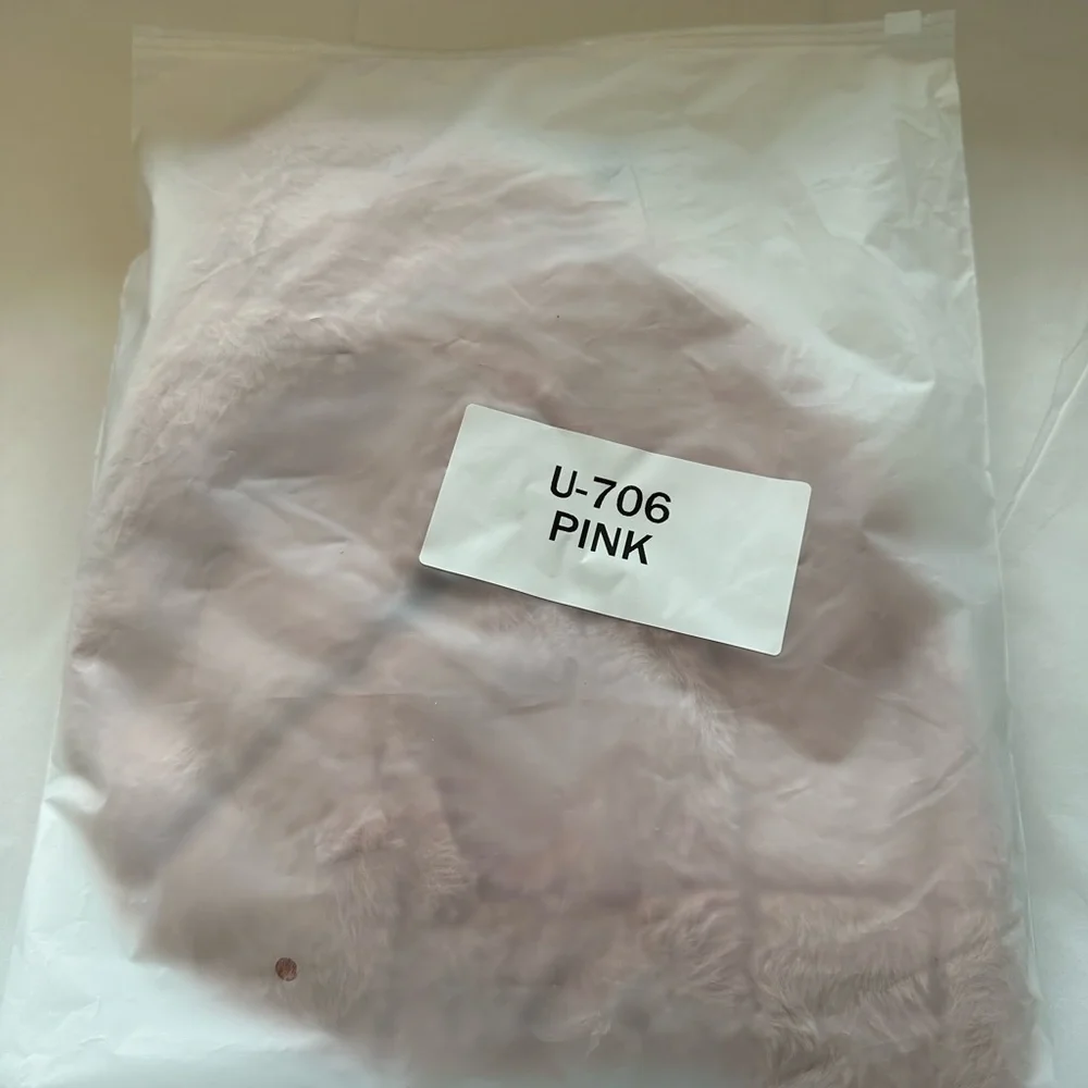 Faux Fur Soft Pink Bucket Hat Brand New
